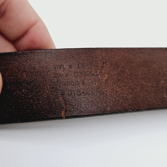 EDDIE BAUER | distressed leather belt - Picture 5 of 8